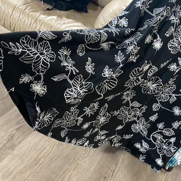 Pin up couture - Picture 3 of 4